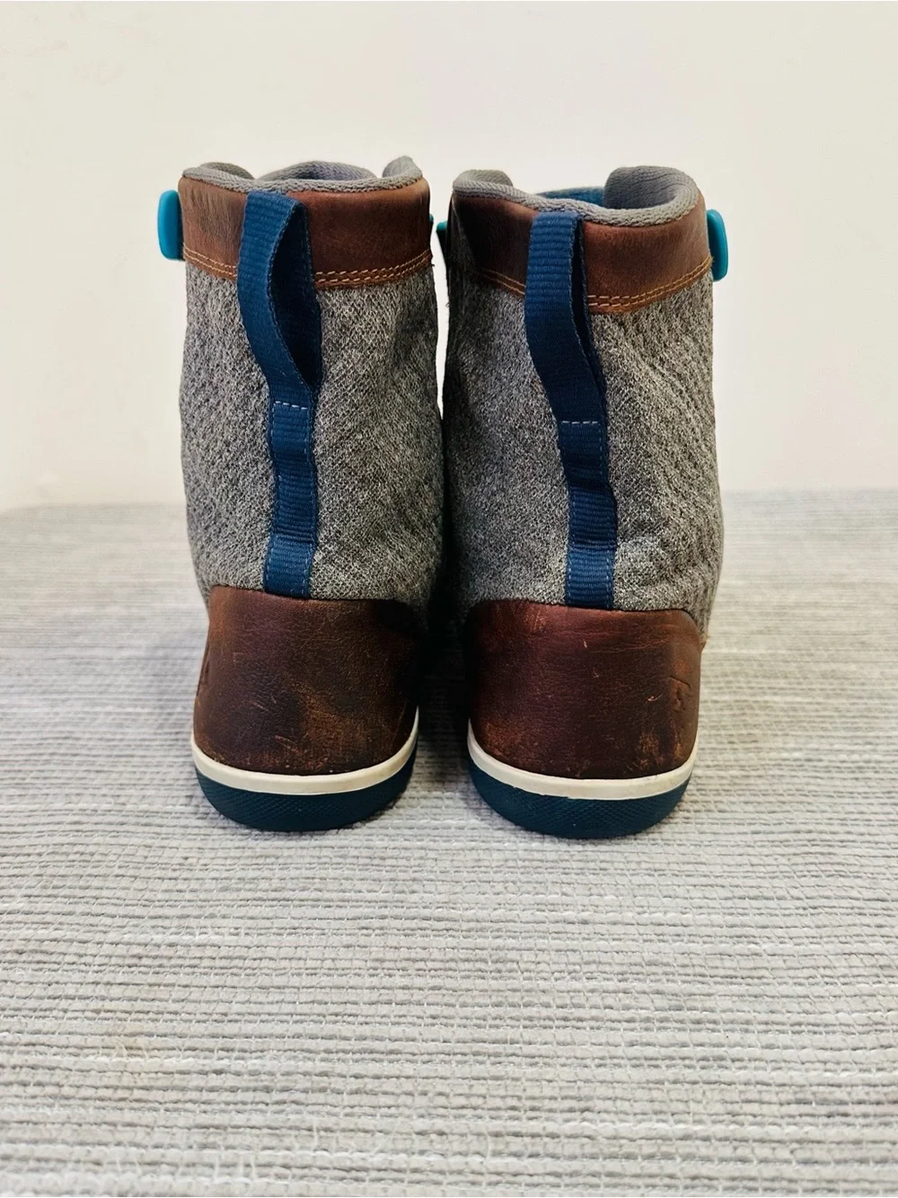 PLAE Noel Kids Winter Boots Big Kid Youth Size 4.5 Leather Sweater Brown